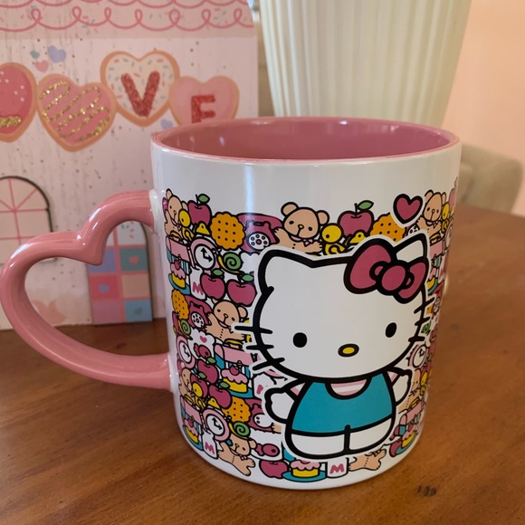 New Hello Kitty Ceramic Mug with Pink Heart Handle Valentines Mug❤️💝🧸💗 - Picture 3 of 11